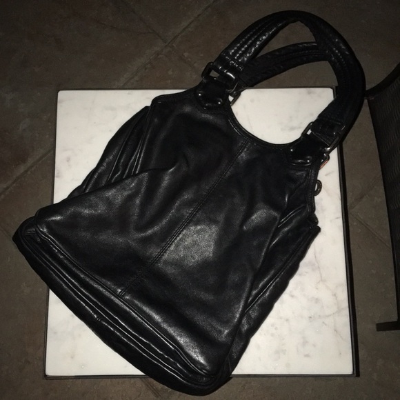 Marc Jacobs Leather Shoulder Bag - Picture 3 of 8